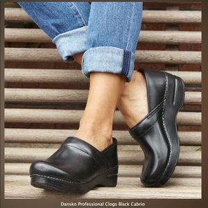 Dansko Professional Clogs Black Cabrio Size 37